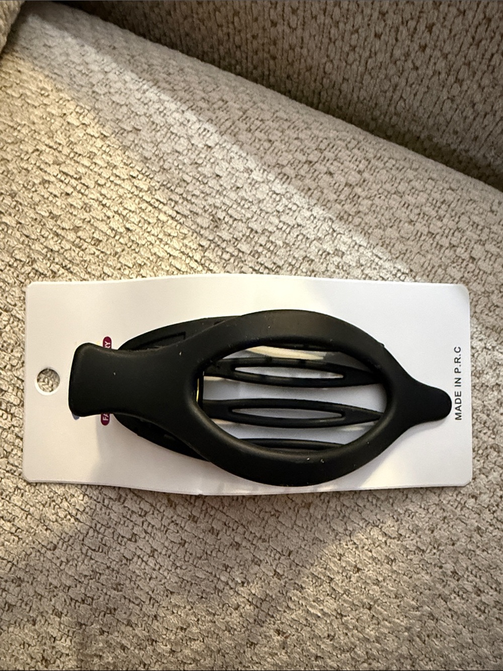 Matte Black Oval Hair Clip